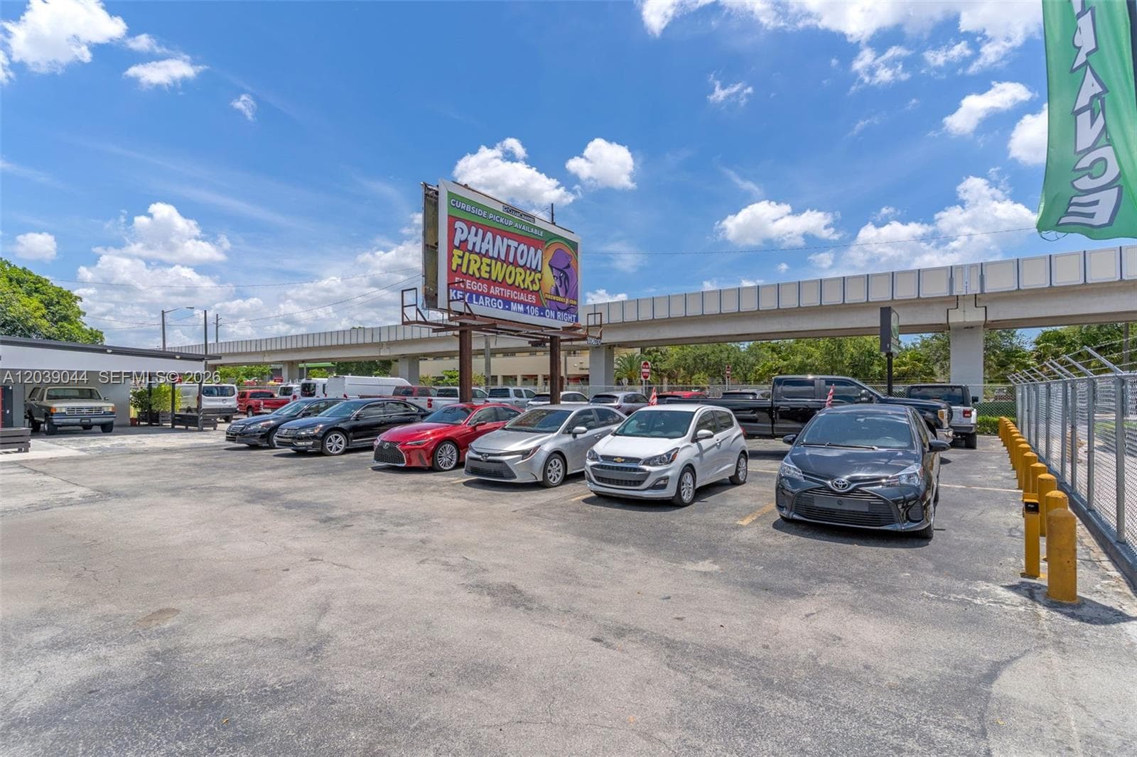 2729 NW 56th St, Miami FL 33142 photo 2