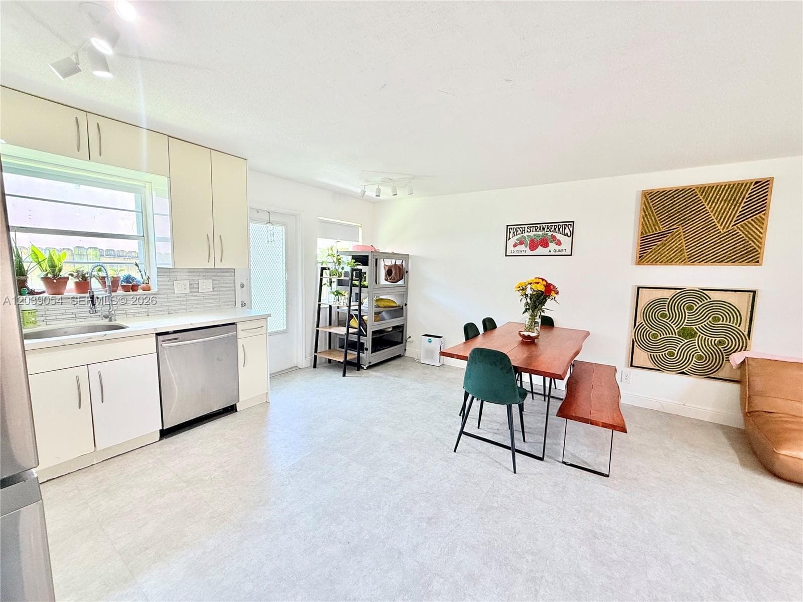 1722 Mayo St # 105, Hollywood FL 33020 photo 2