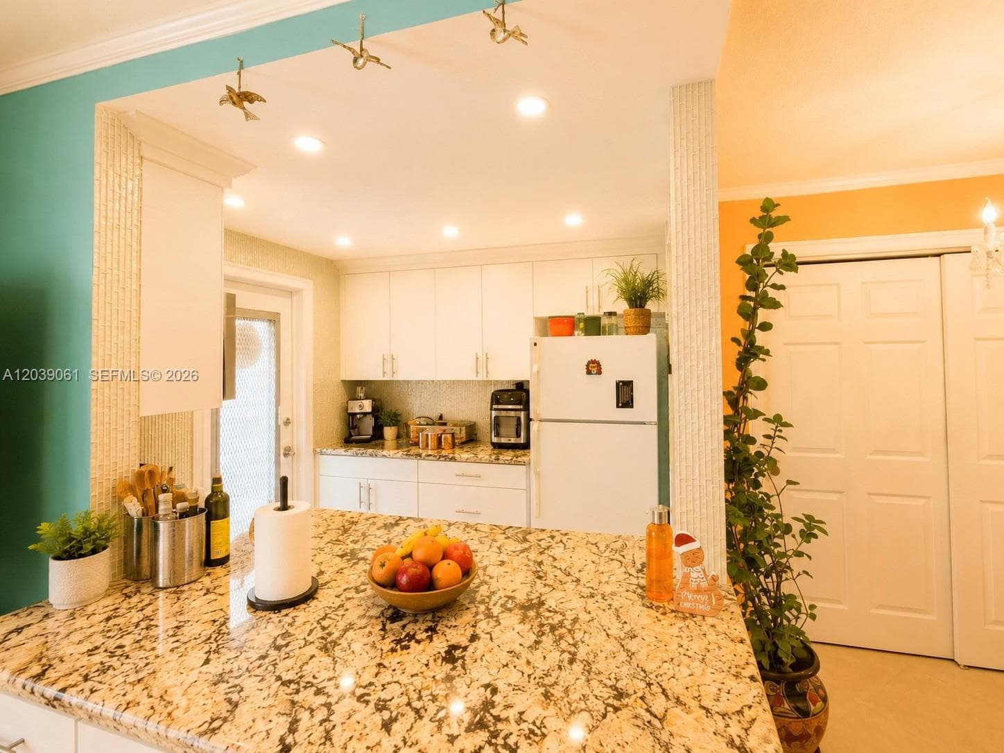 1725 James Ave # 12A, Miami Beach FL 33139 photo 2
