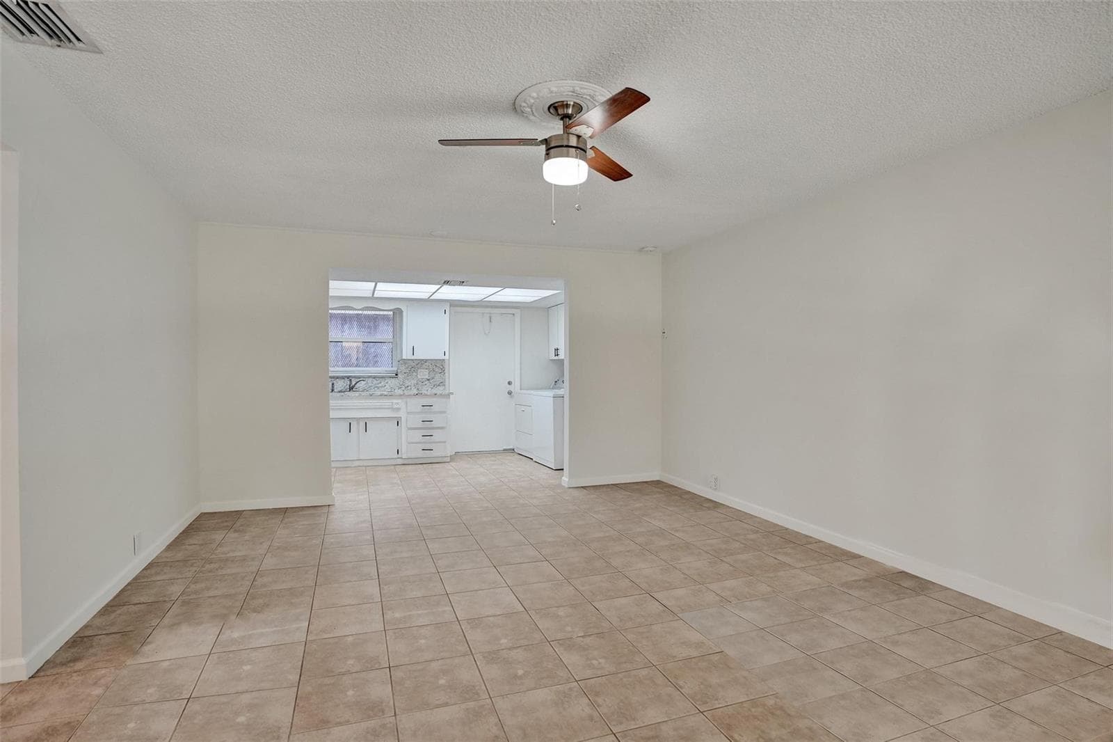 4240 NW 21st Avenue # 2, Oakland Park FL 33309 photo 2