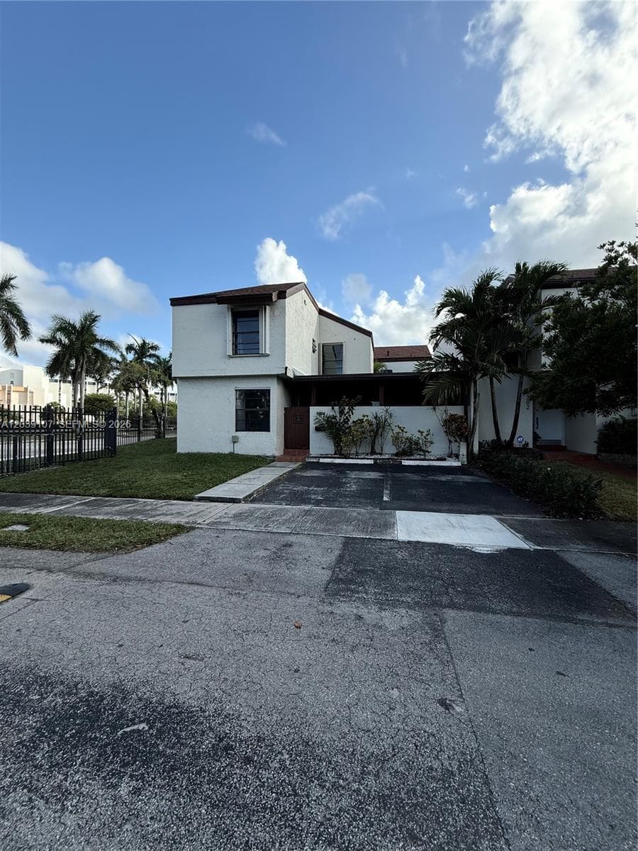 9700 NW 6th Ln # 9700, Miami FL 33172 photo 2