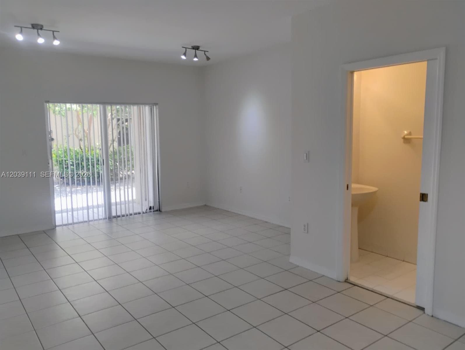 5725 NW 114th Path # 107, Doral FL 33178 photo 3