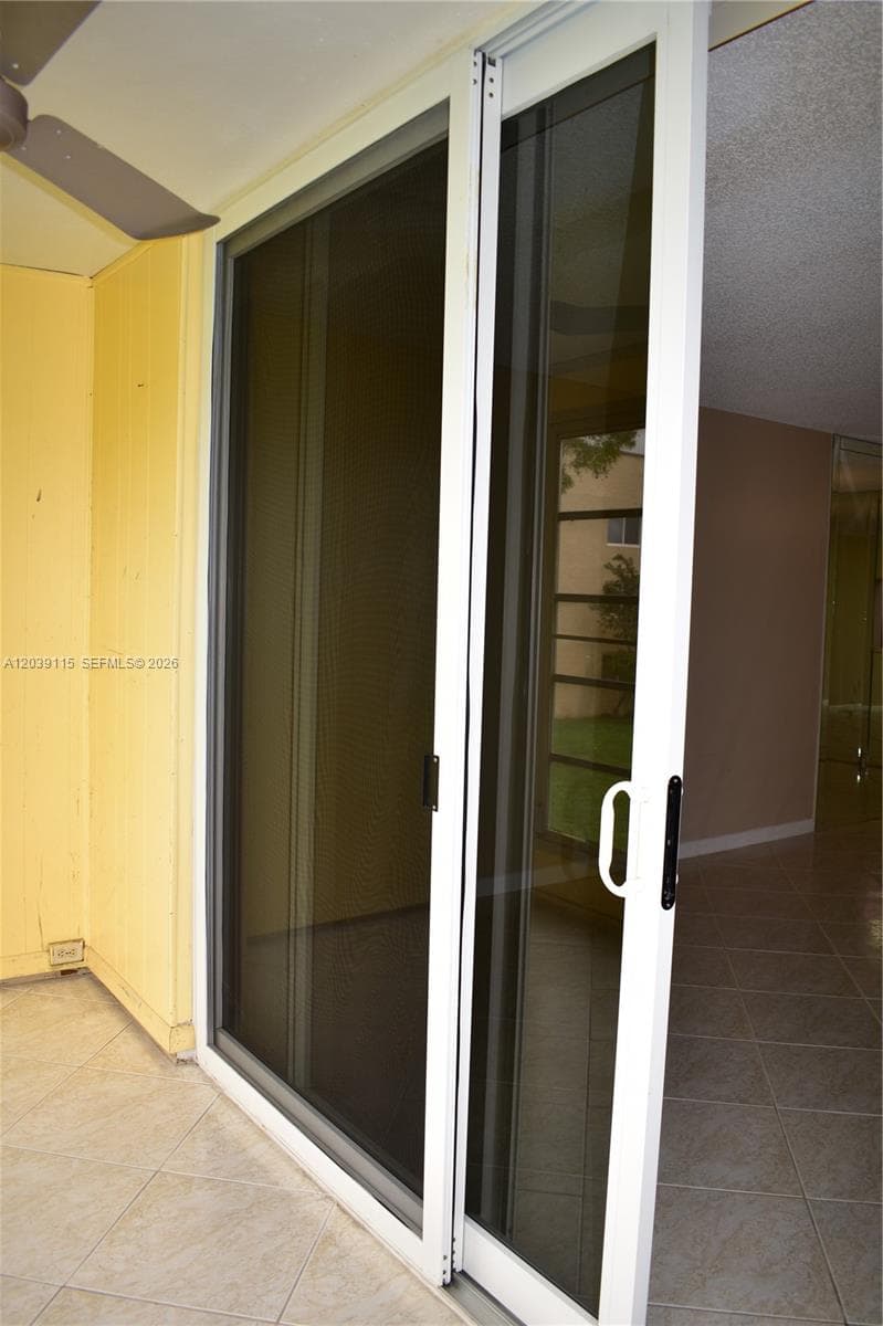 9300 Sunrise Lakes Blvd # 208, Sunrise FL 33322 photo 5