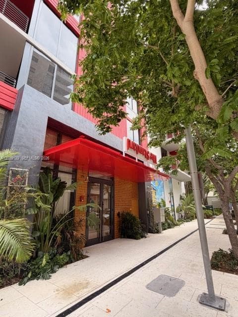 90 NE 32nd St # 823, Miami FL 33137 photo 2