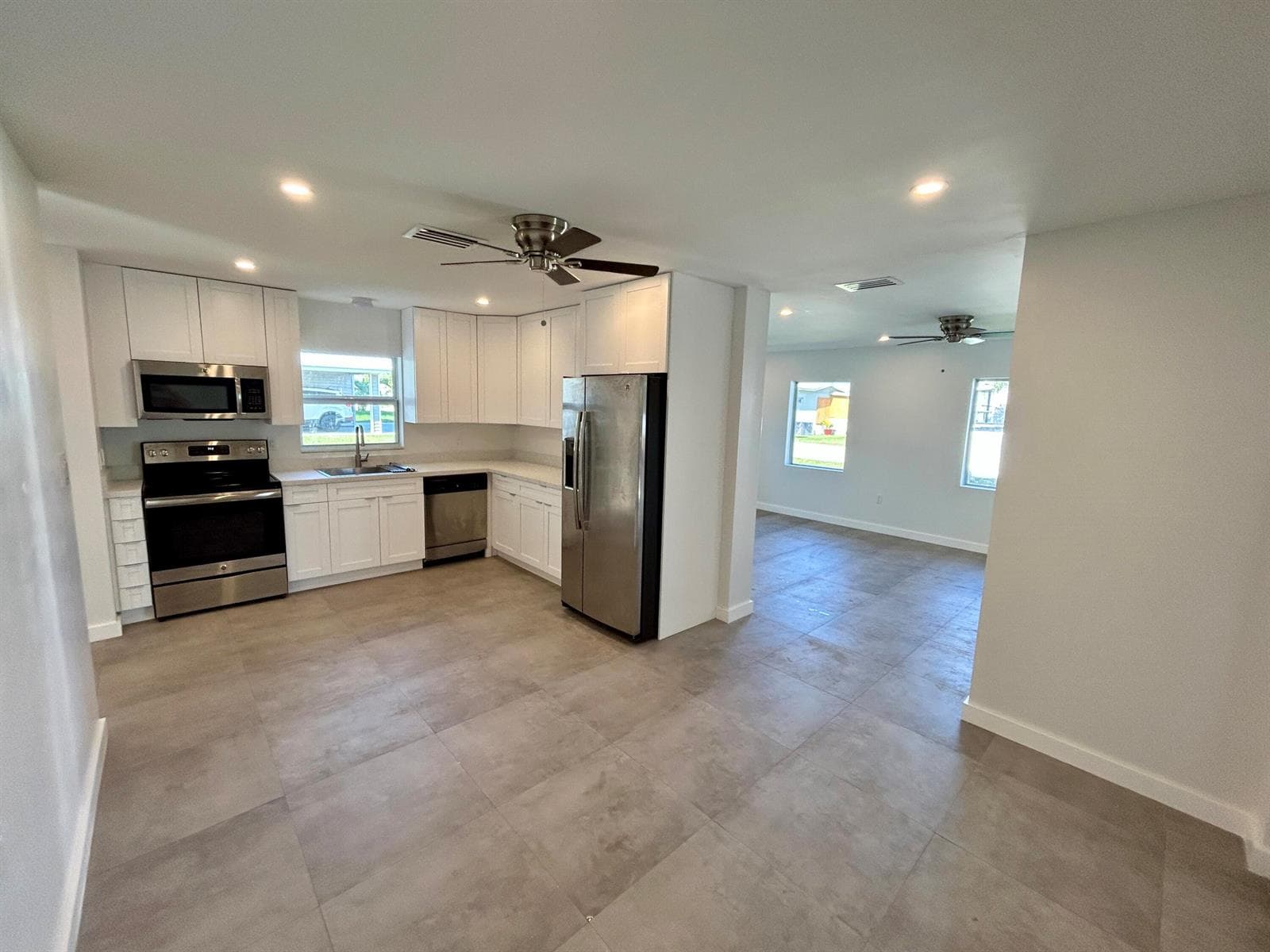 1134 6th Street, Okeechobee FL 34974 photo 2