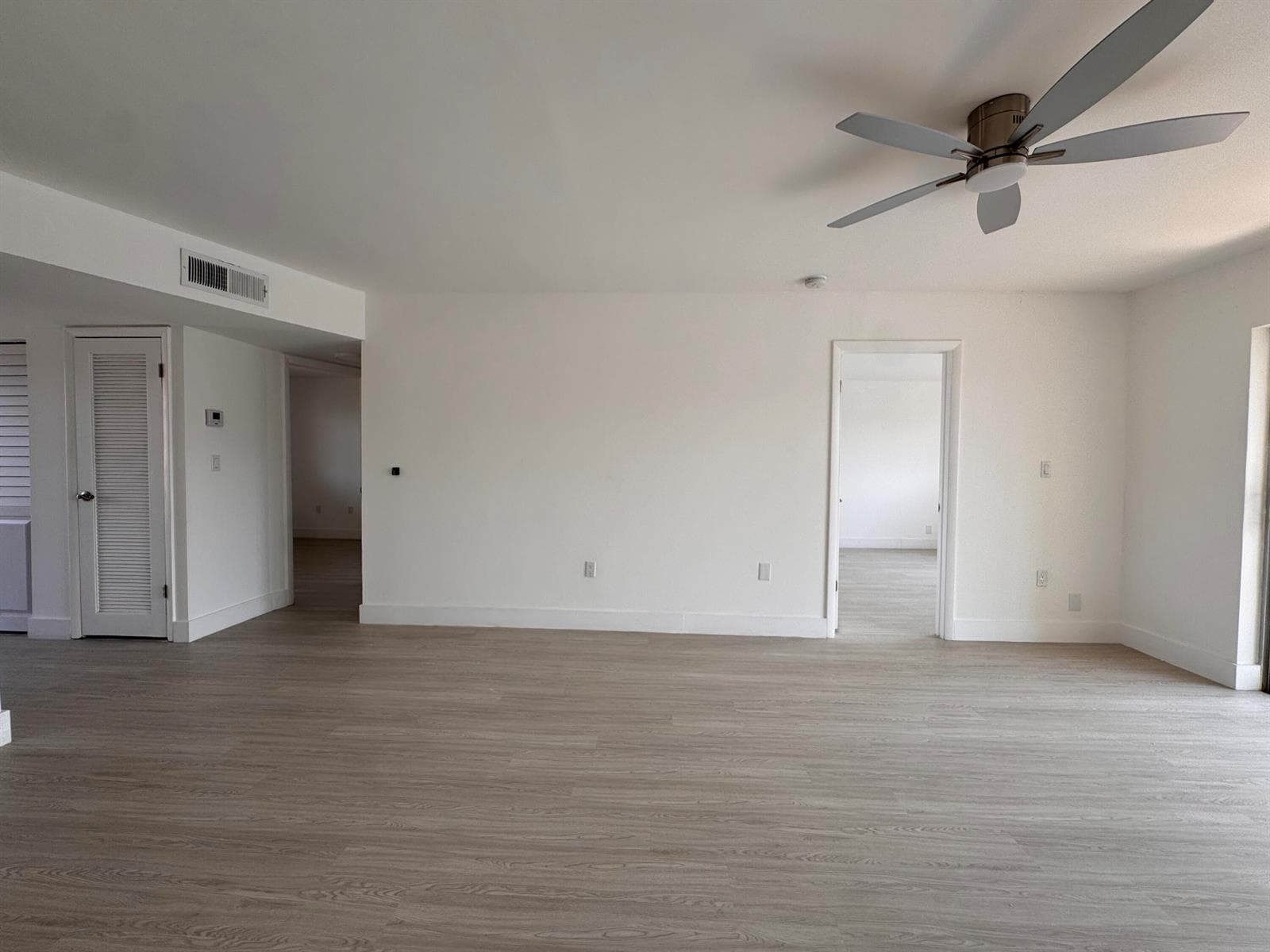 2831 E Sunrise Lakes Drive E # 311, Sunrise FL 33322 photo 5