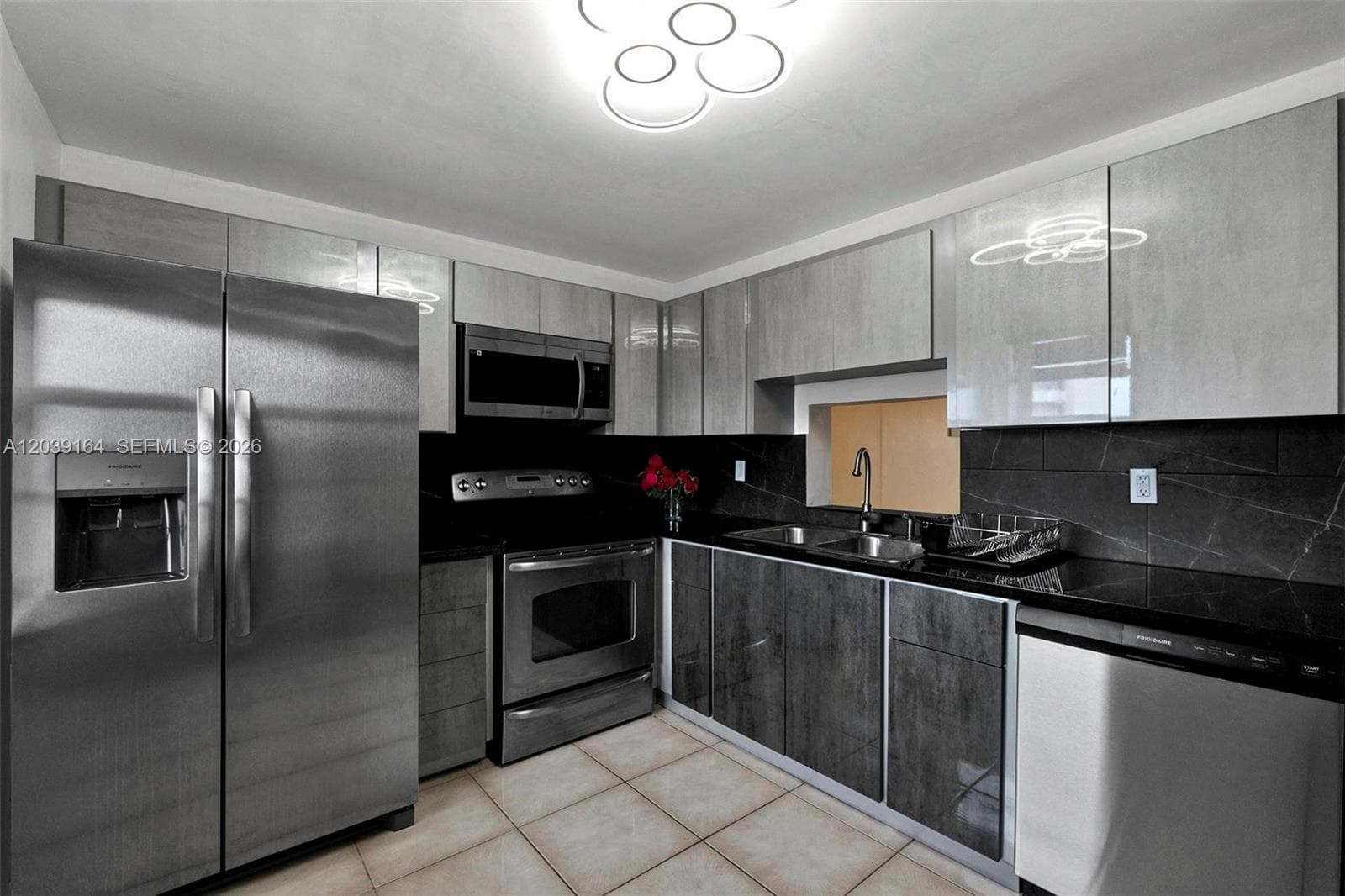 431 SE 3rd St # 402, Dania Beach FL 33004 photo 2