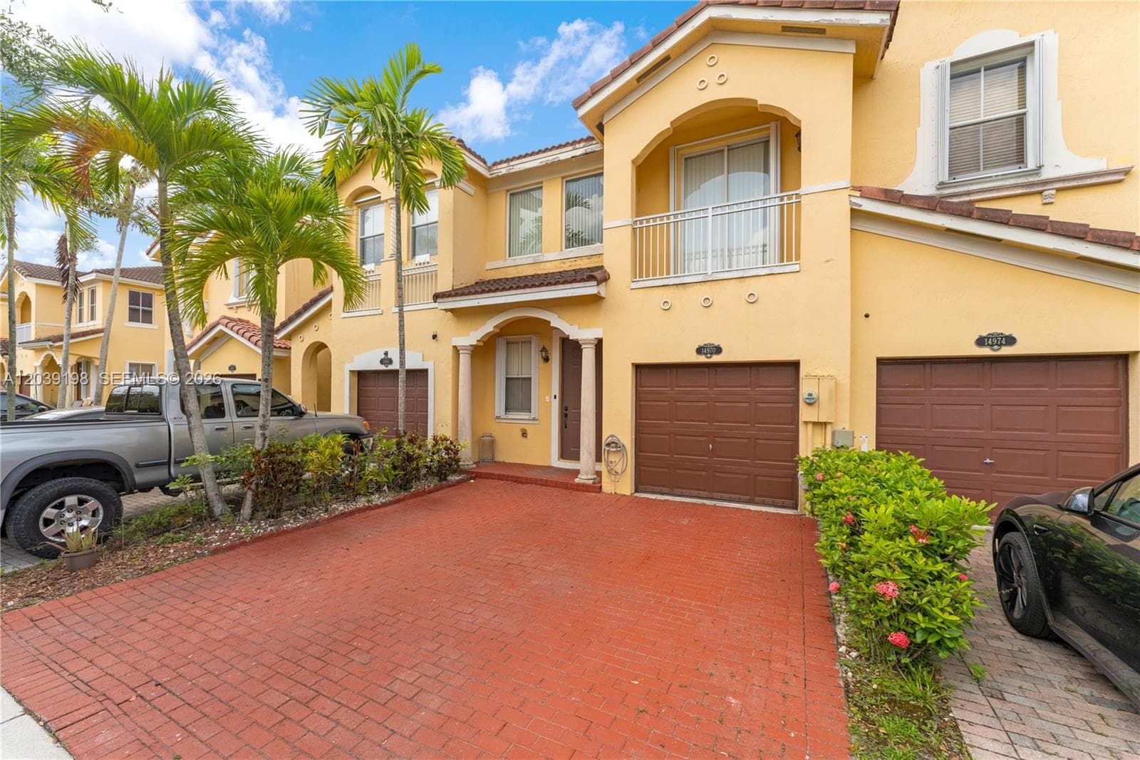 14970 SW 9th Ter, Miami FL 33194 photo 2