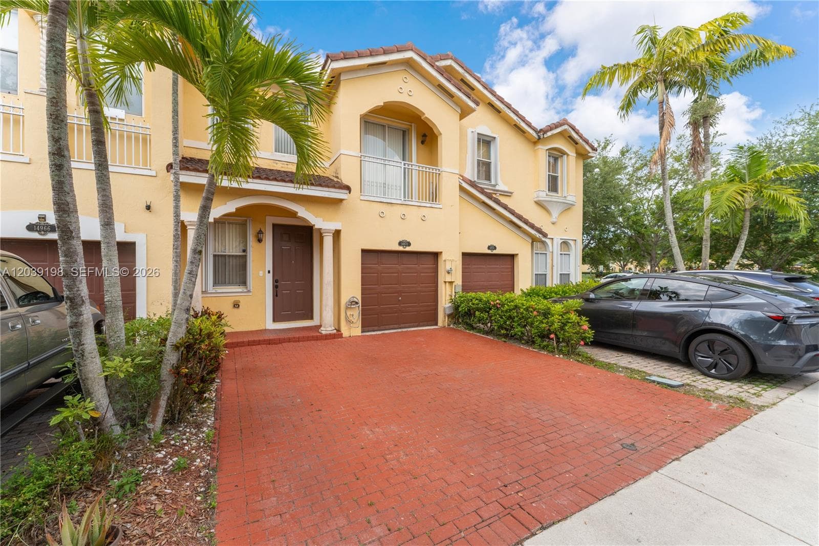 14970 SW 9th Ter, Miami FL 33194 photo 3