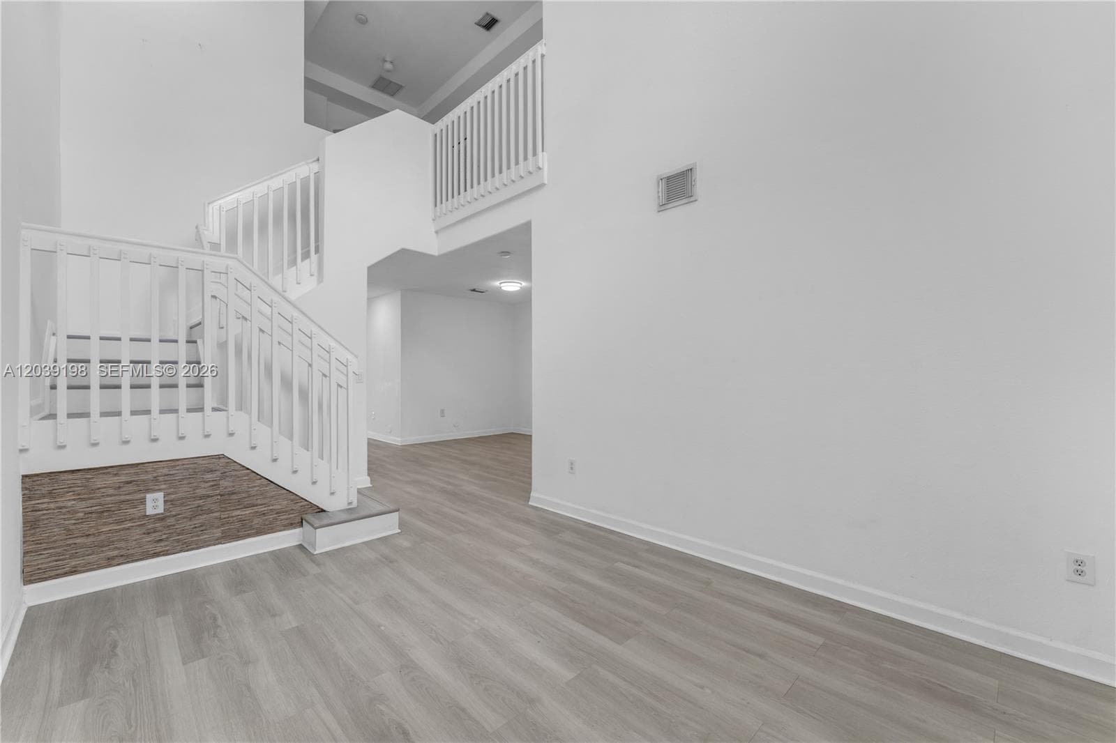 14970 SW 9th Ter, Miami FL 33194 photo 4