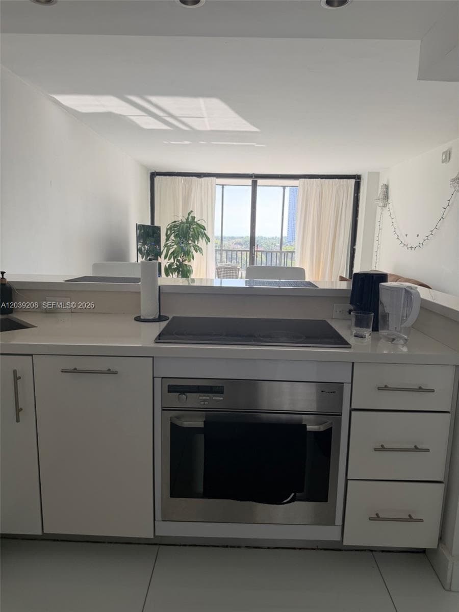 3475 N Country Club Dr # 816, Aventura FL 33180 photo 3