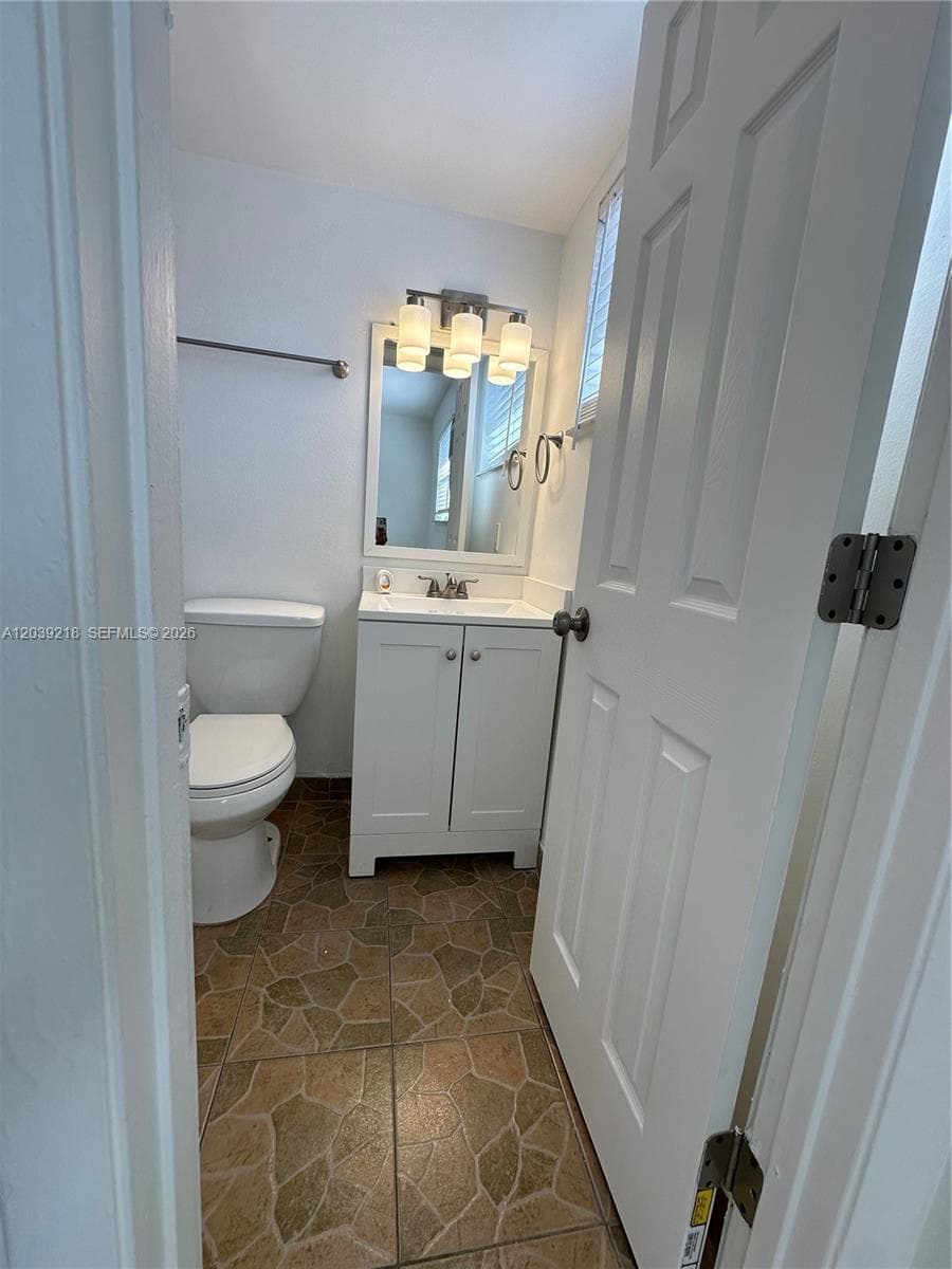 101 NE 41st St # G117, Oakland Park FL 33334 photo 5