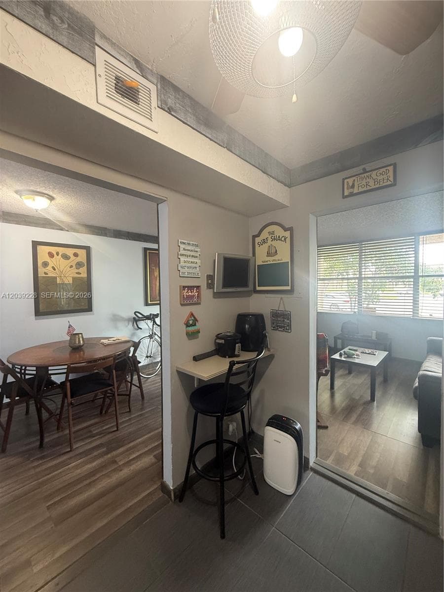 9081 Sunrise Lakes Blvd # 108, Sunrise FL 33322 photo 2