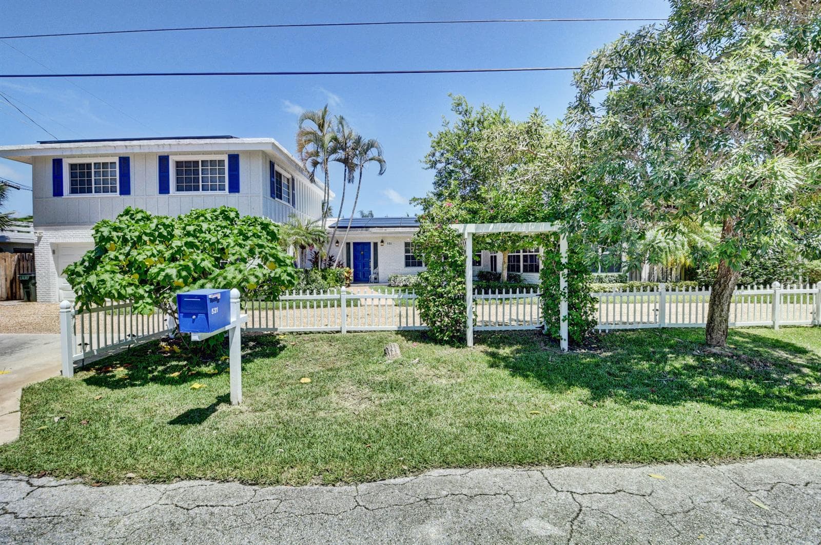 521 NW 14th Street, Delray Beach FL 33444 photo 2