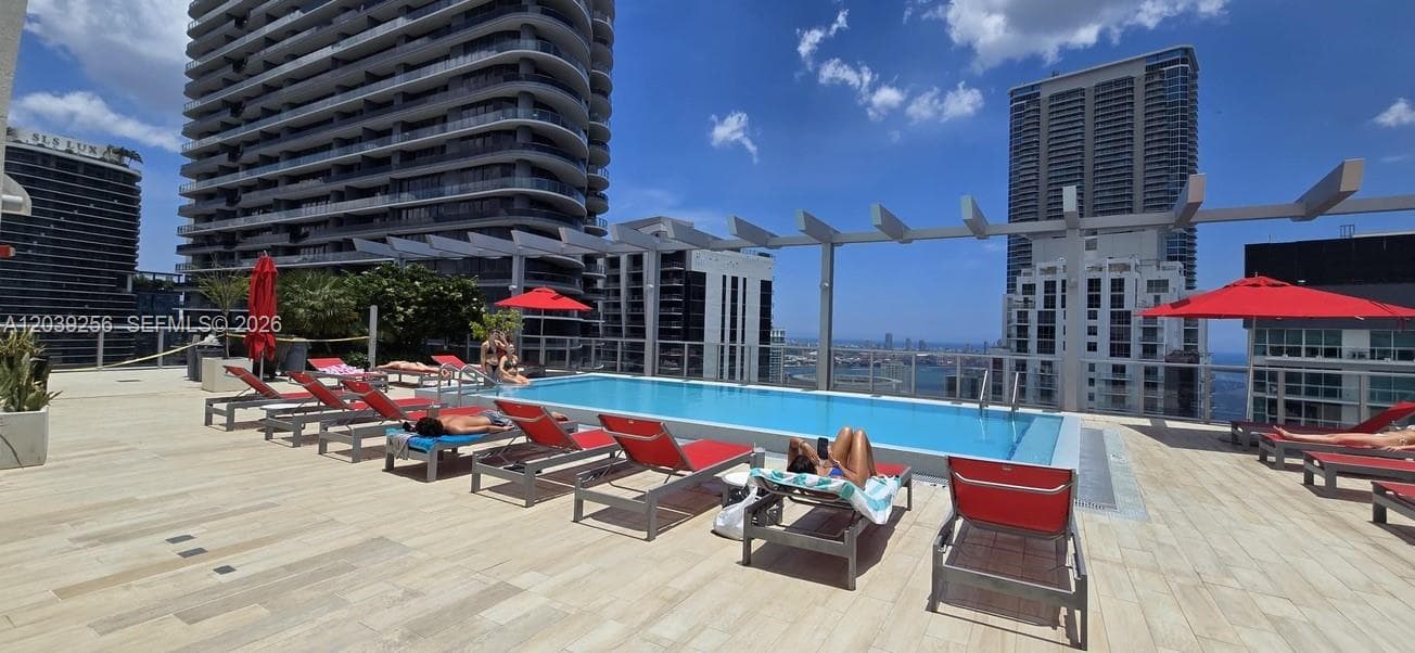 1100 S Miami Ave # 3808, Miami FL 33130 photo 2
