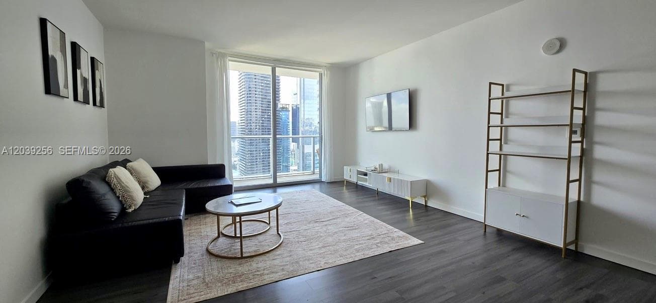 1100 S Miami Ave # 3808, Miami FL 33130 photo 4
