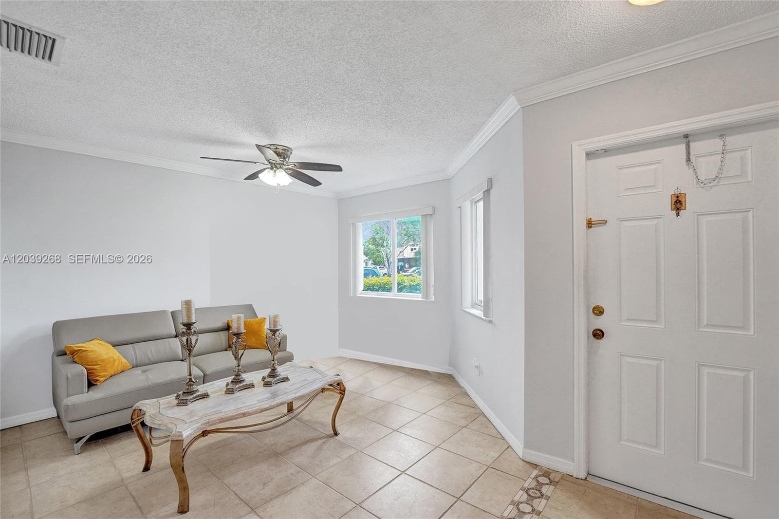 806 NW 208th Way, Pembroke Pines FL 33029 photo 4