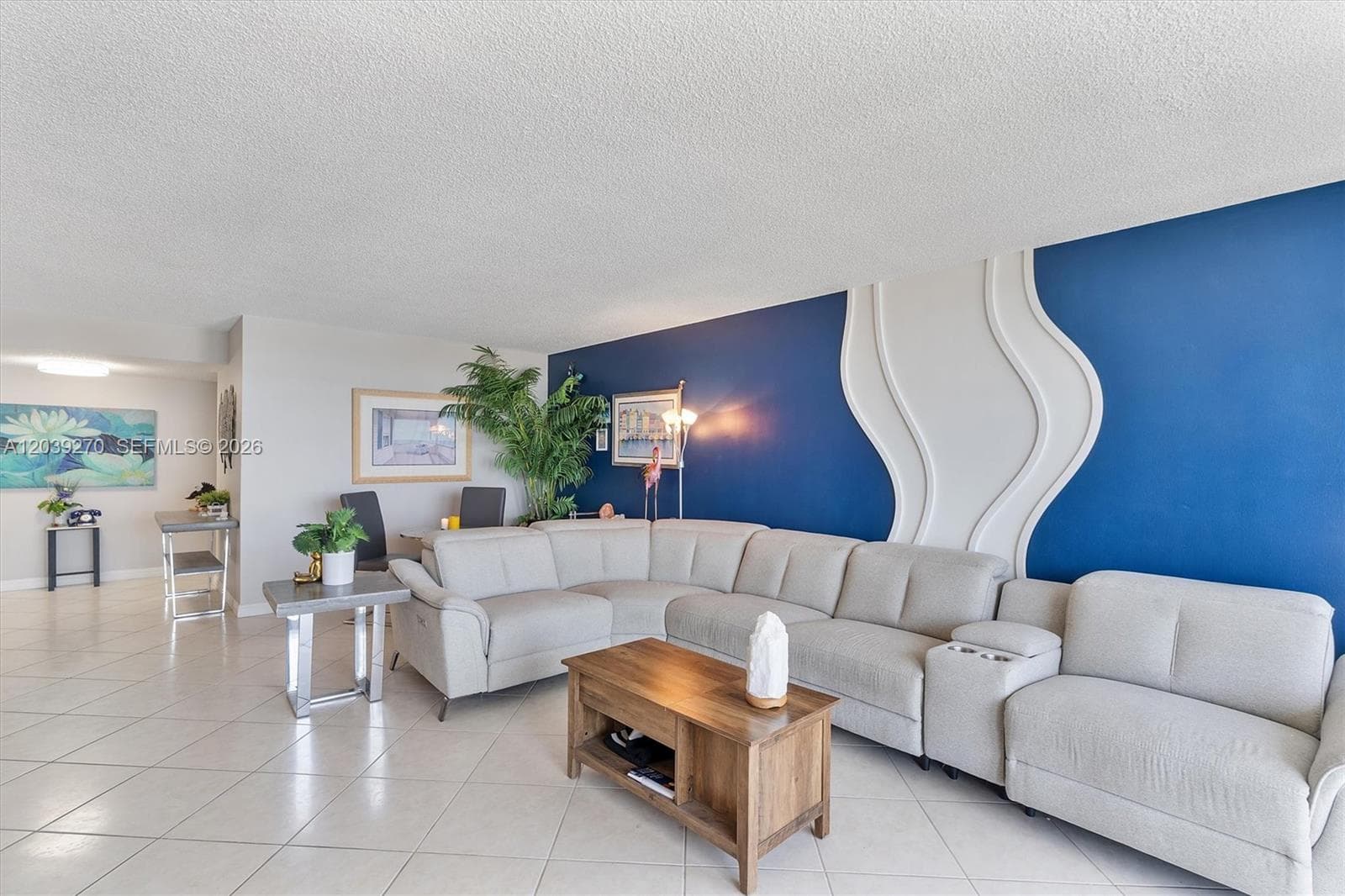 18031 Biscayne Blvd # 1401, Aventura FL 33160 photo 5