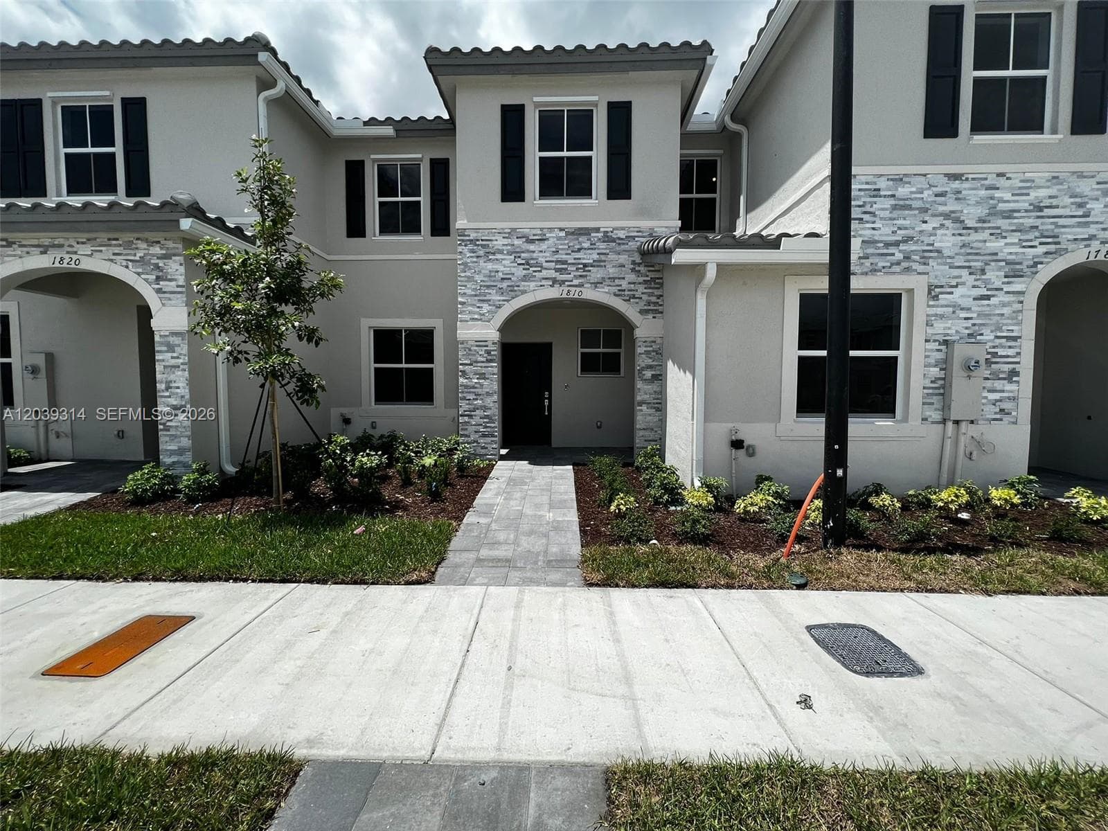 1810 SE 26th Ter # 1810, Homestead FL 33035 photo 2