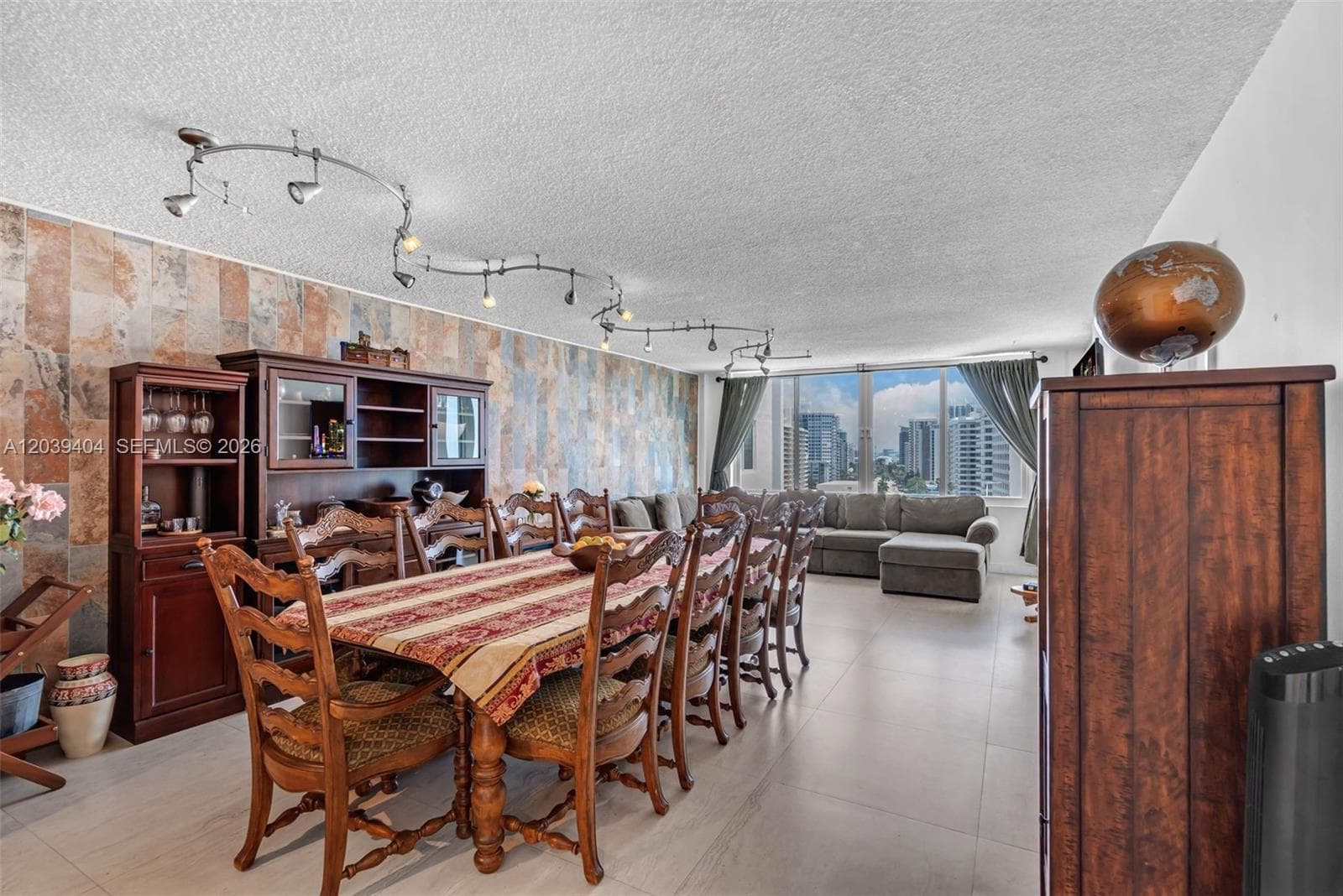 5401 Collins Ave # 813, Miami Beach, FL 33140 photo 3