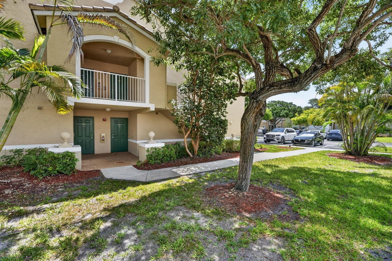 236 Village Boulevard # 1202, Tequesta FL 33469 photo 2