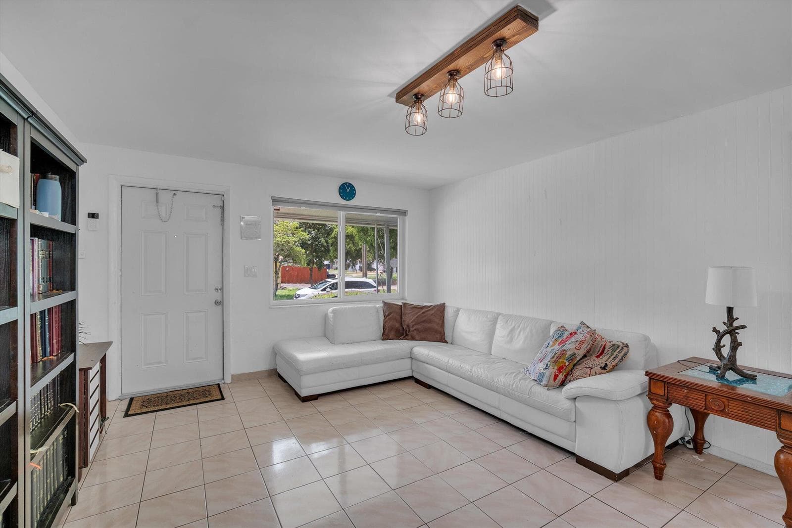 7321 Cody Street, Hollywood FL 33024 photo 4