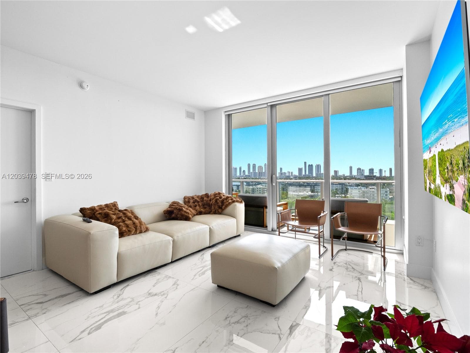 16385 Biscayne Blvd # 1117, North Miami Beach FL 33160 photo 4