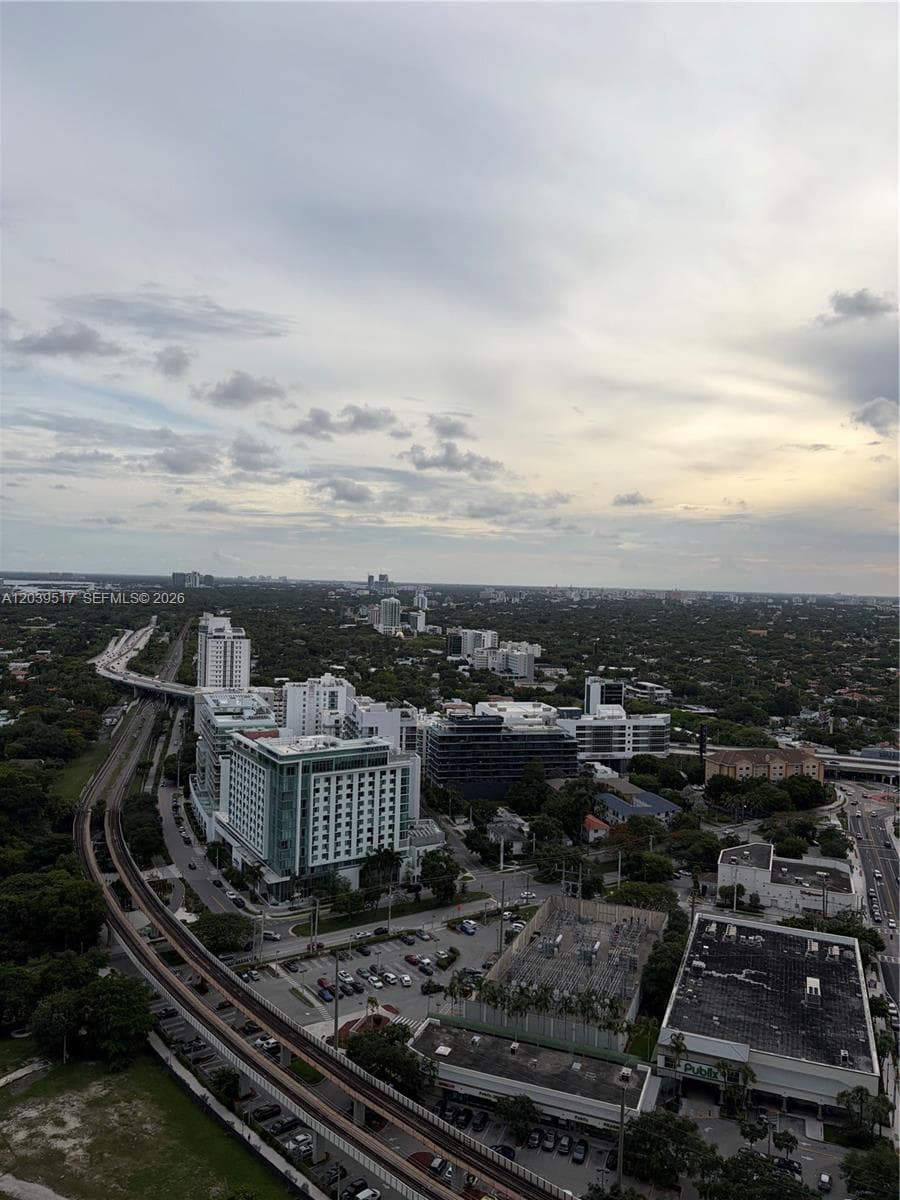 60 SW 13th St # 2819, Miami FL 33130 photo 4