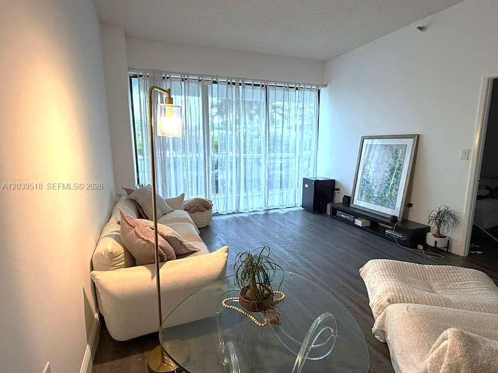 20515 E Country Club Dr # 142, Aventura FL 33180 photo 5