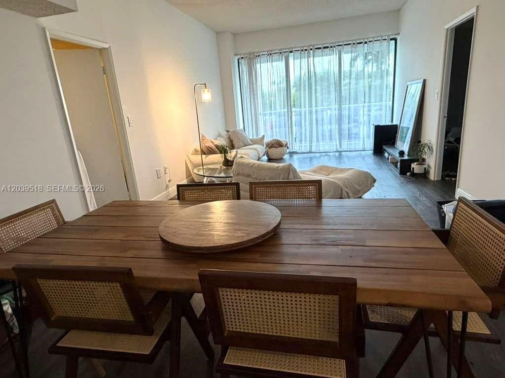 20515 E Country Club Dr # 142, Aventura FL 33180 photo 4