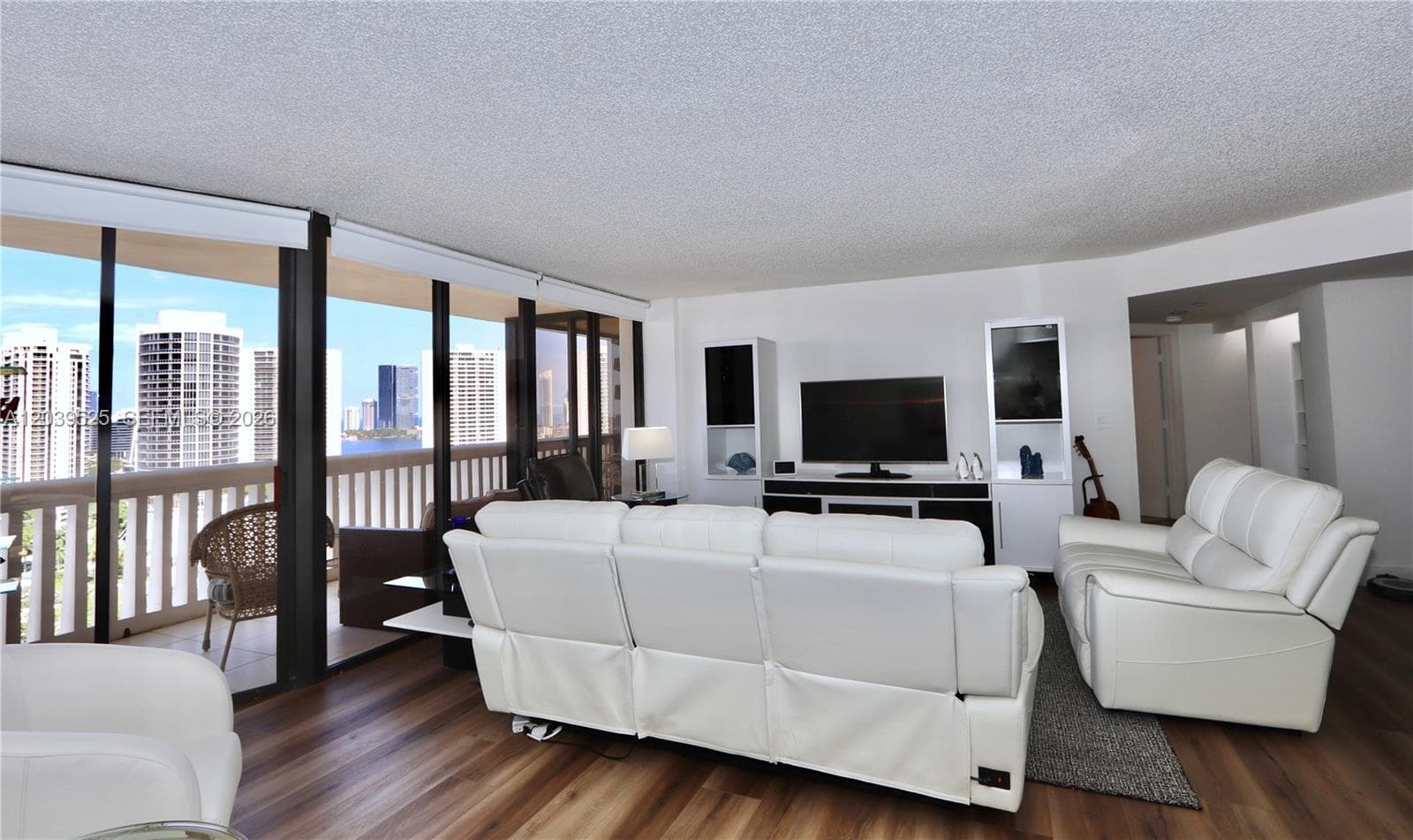 1000 Island Blvd # 2005, Aventura FL 33160 photo 5