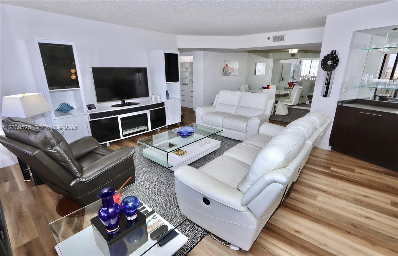 1000 Island Blvd # 2005, Aventura FL 33160 photo 4