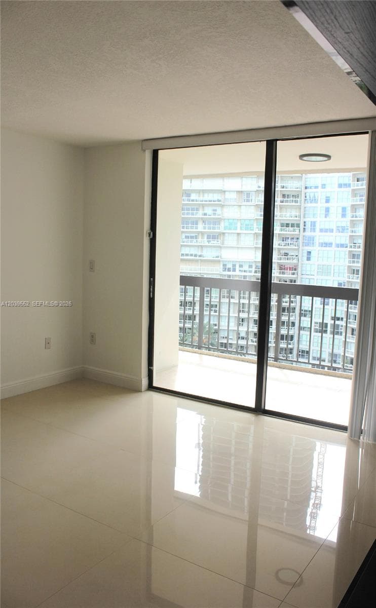 2333 Brickell Ave # 1004, Miami FL 33129 photo 2