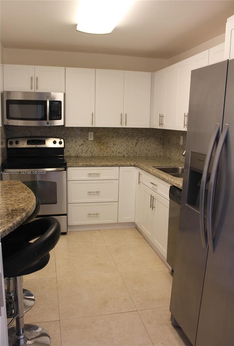 2333 Brickell Ave # 1004, Miami FL 33129 photo 3