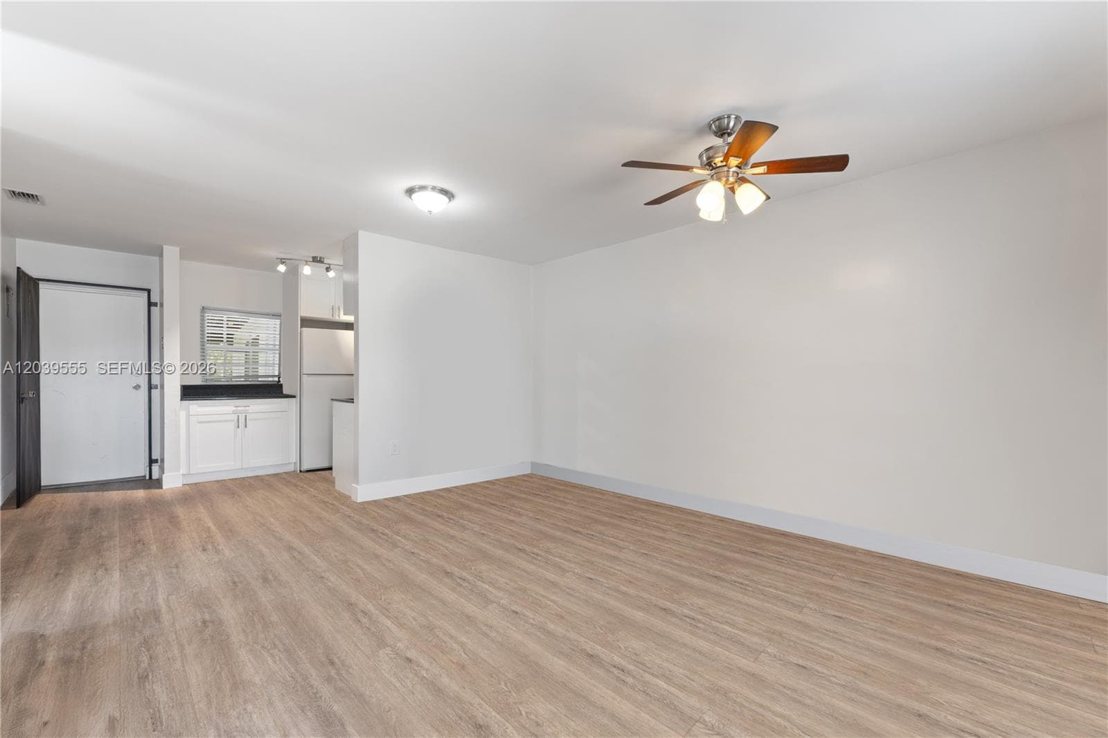 10544 SW 182nd St, Miami FL 33157 photo 2