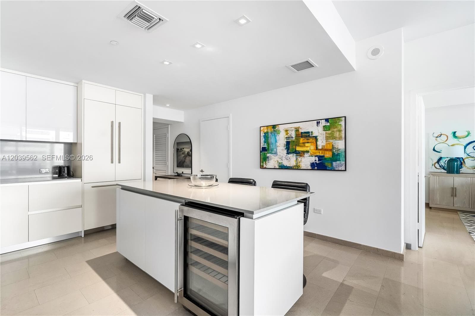 88 SW 7th St # 1006, Miami FL 33130 photo 4