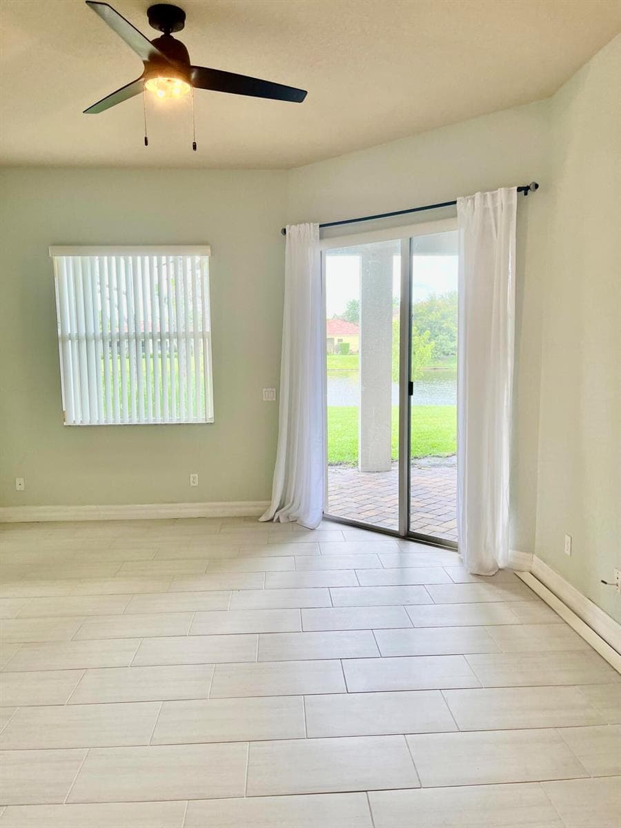 5579 55th Avenue, Vero Beach, FL 32967 photo 2