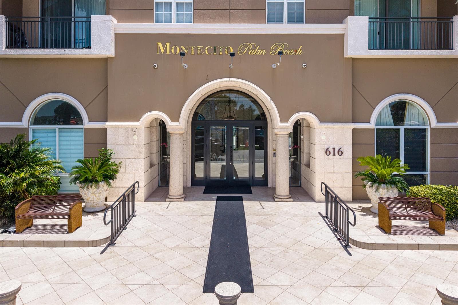 616 Clearwater Park Road # 713, West Palm Beach FL 33401 photo 2