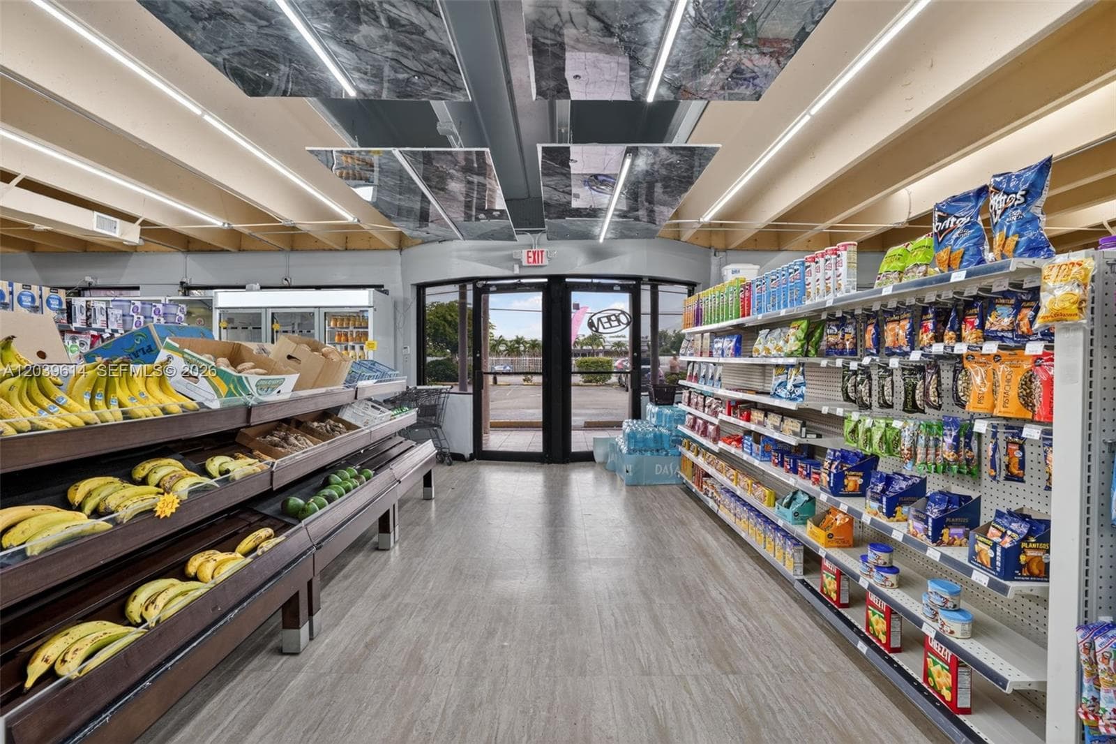 Turnkey Grocery, Convenience Store & Smoke Shop For Sale In Hialeah, Hialeah FL 33012 photo 3