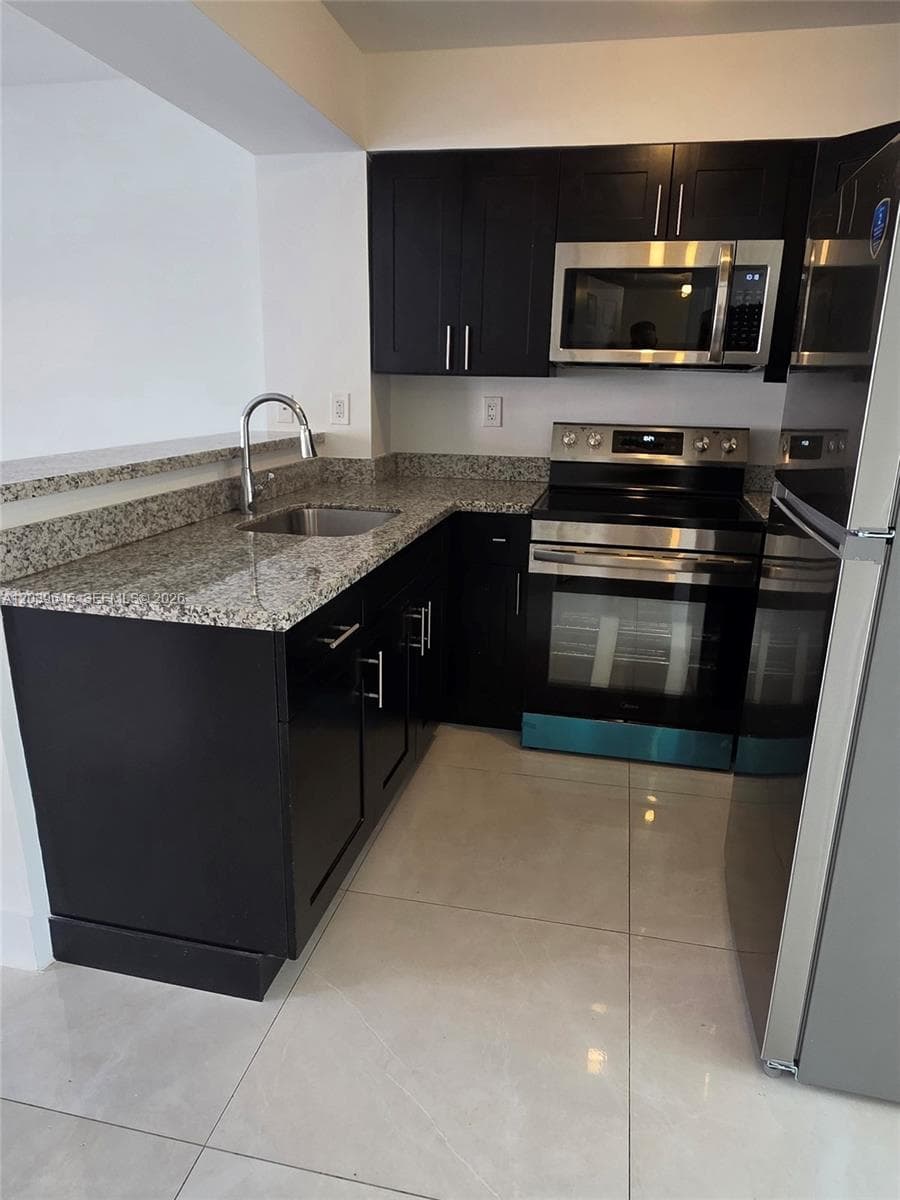 2154 W 60th St # 12111, Hialeah, FL 33016 photo 5