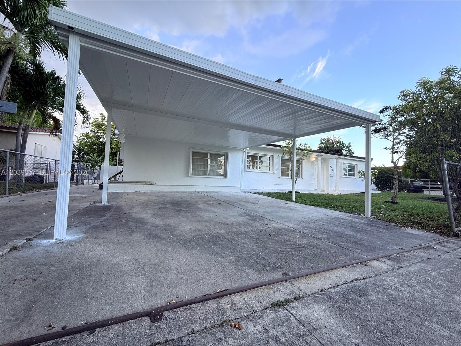 561 W 39th St # n/a, Hialeah FL 33012 photo 5