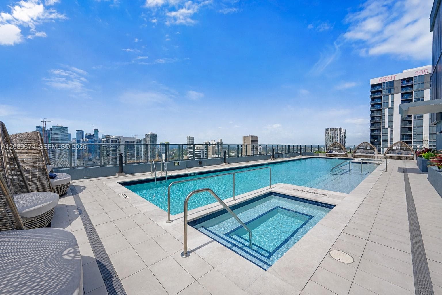 121 NE 5th St # 2408, Miami, FL 33132 photo 5