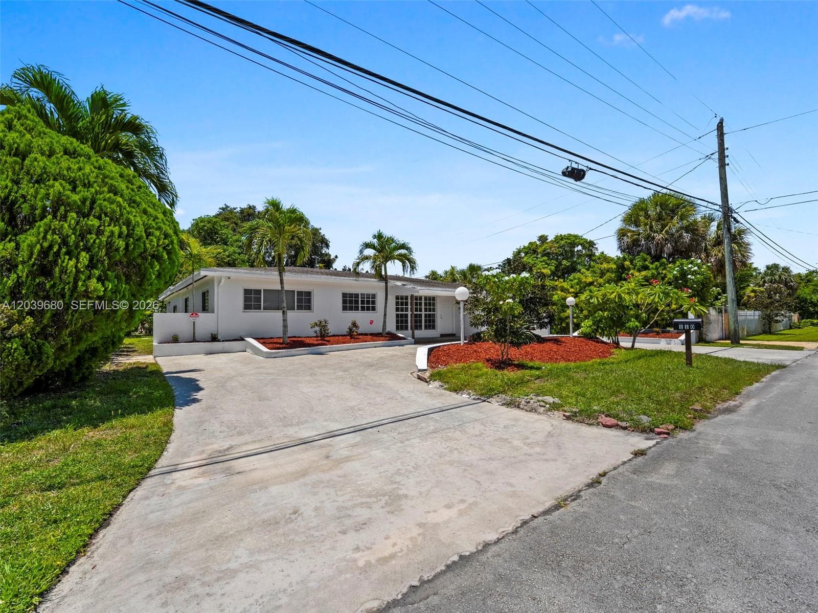 110 NE 152nd St, Miami FL 33162 photo 3