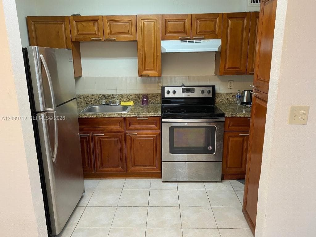 4717 SW 33rd Ave # 102, Dania Beach FL 33312 photo 3