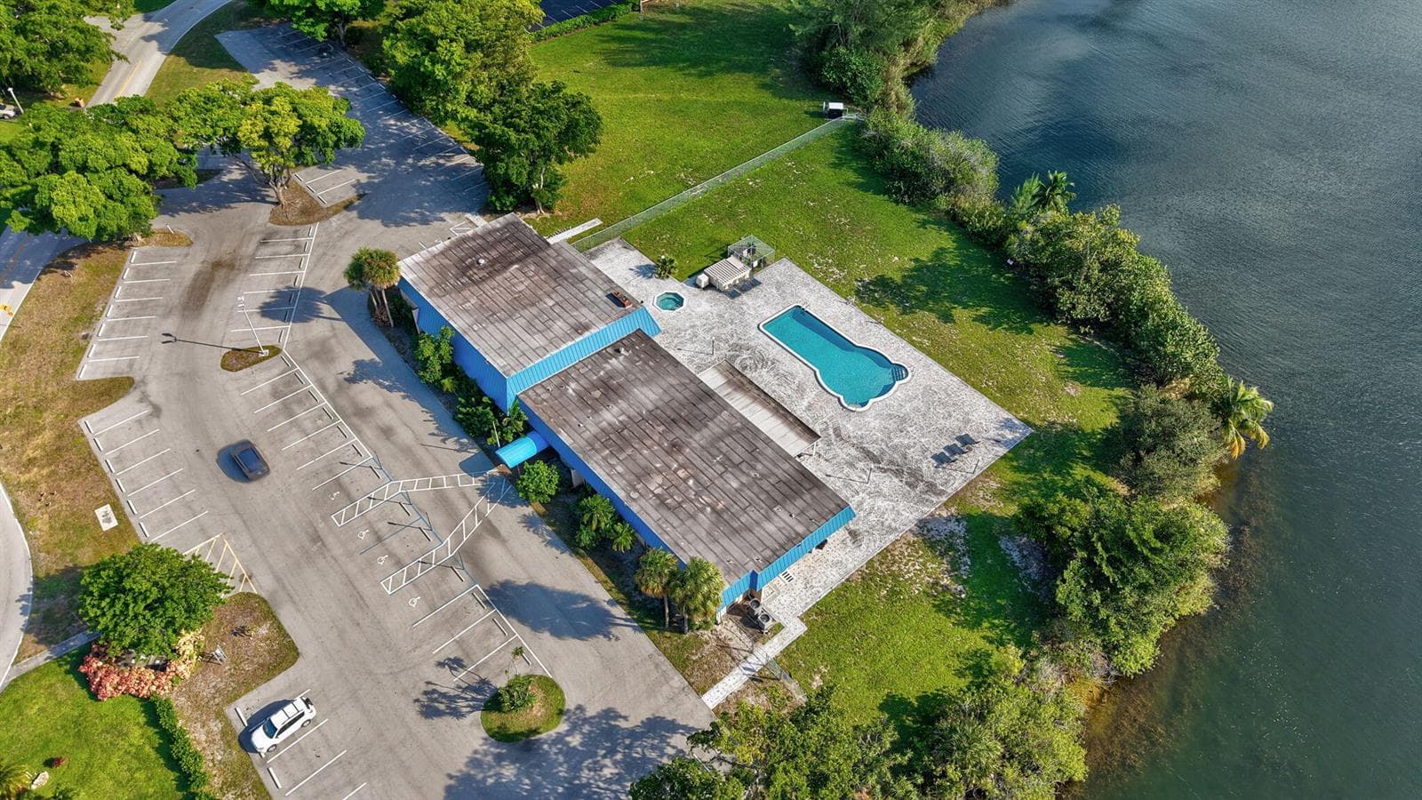 4741 NW 13th Avenue, Deerfield Beach FL 33064 photo 2