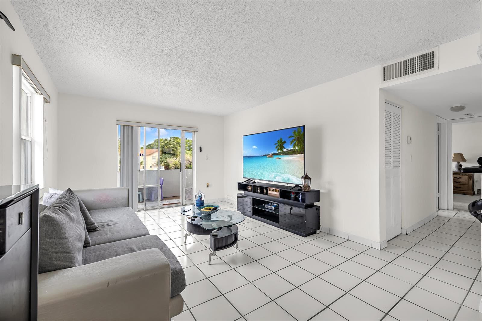 6507 Winfield Boulevard, Margate FL 33063 photo 2