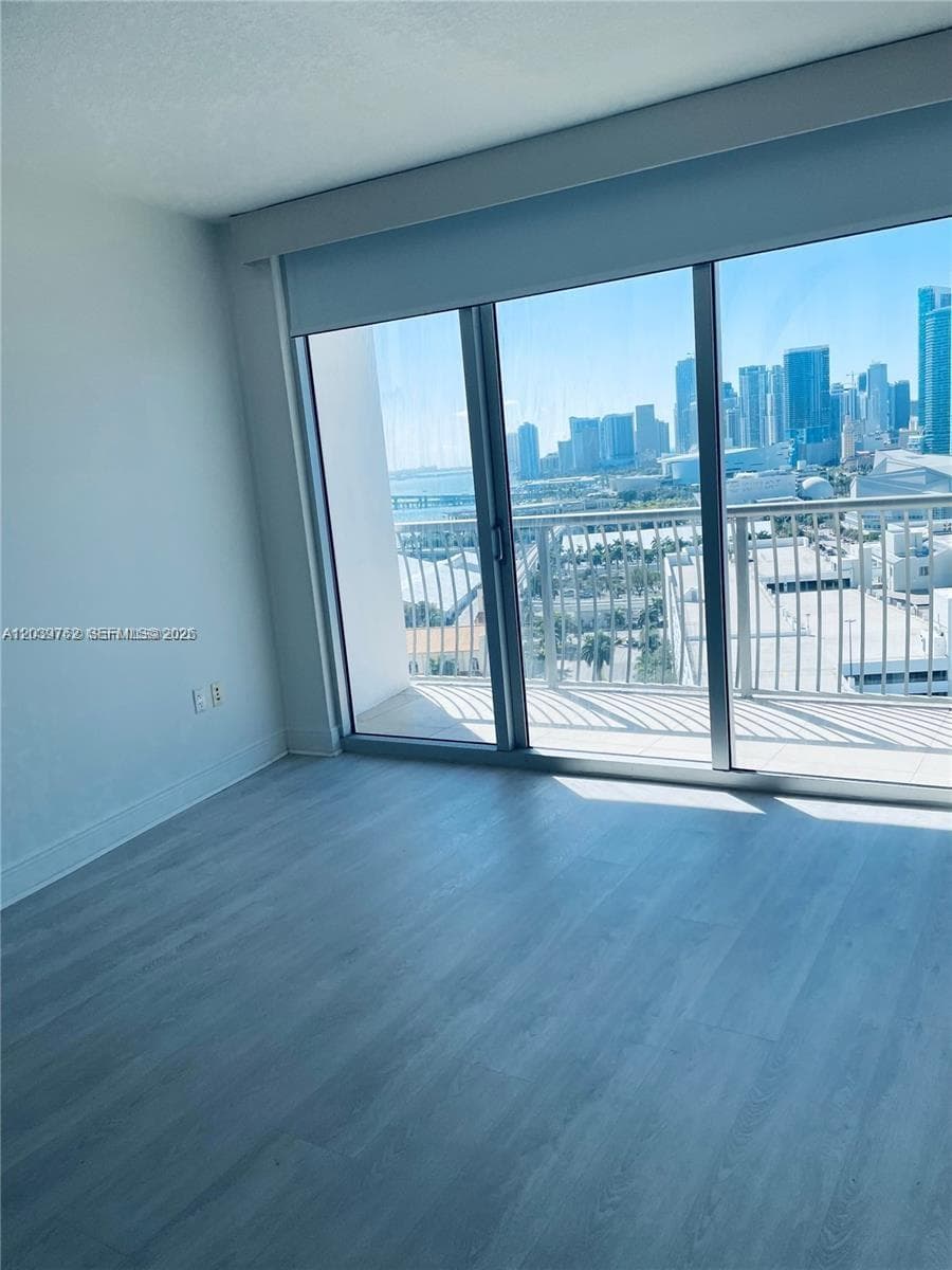 1750 N Bayshore Dr # 2112, Miami FL 33132 photo 5