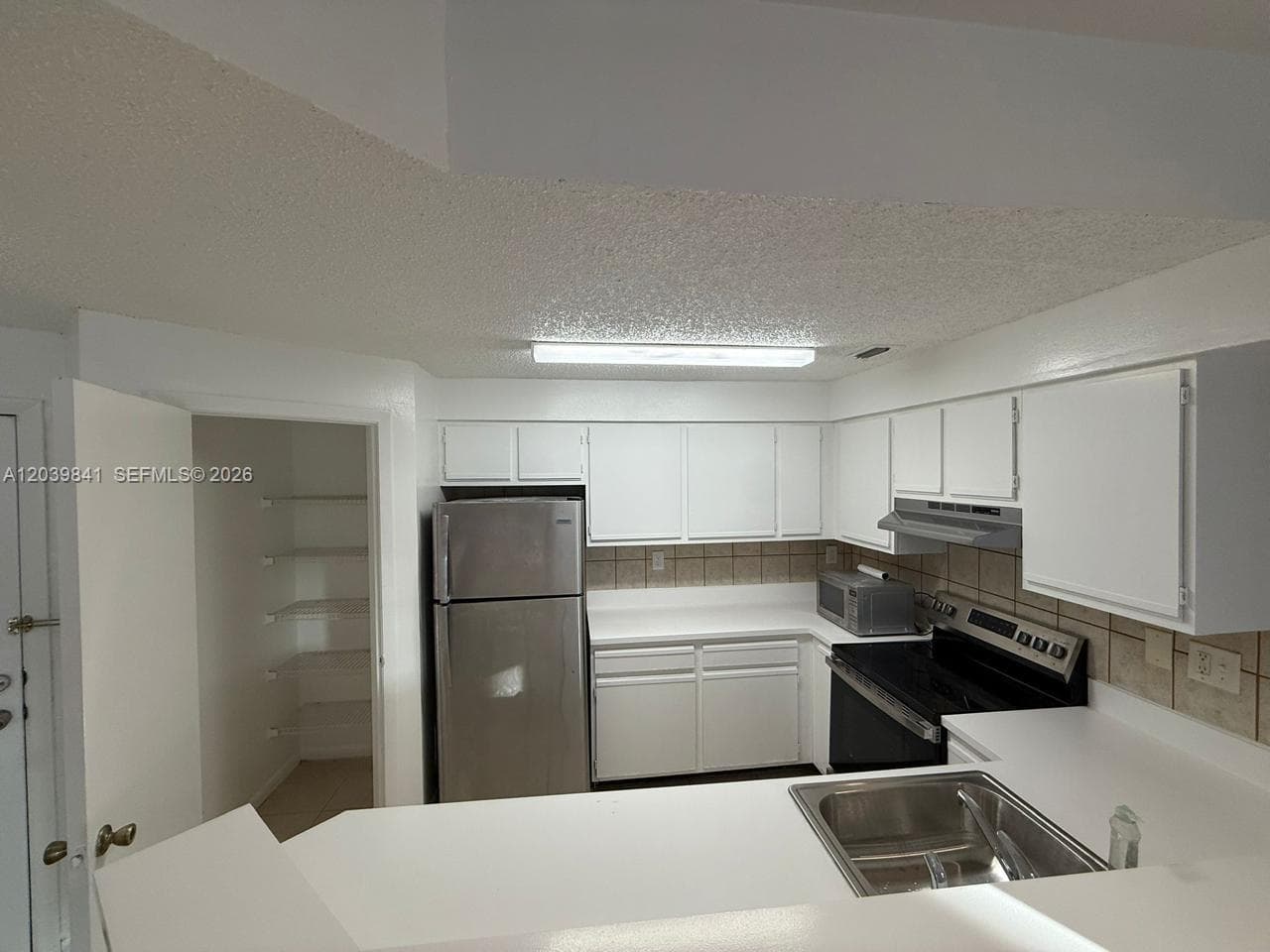 2550 SW 18th Ter # 1807, Fort Lauderdale FL 33315 photo 3