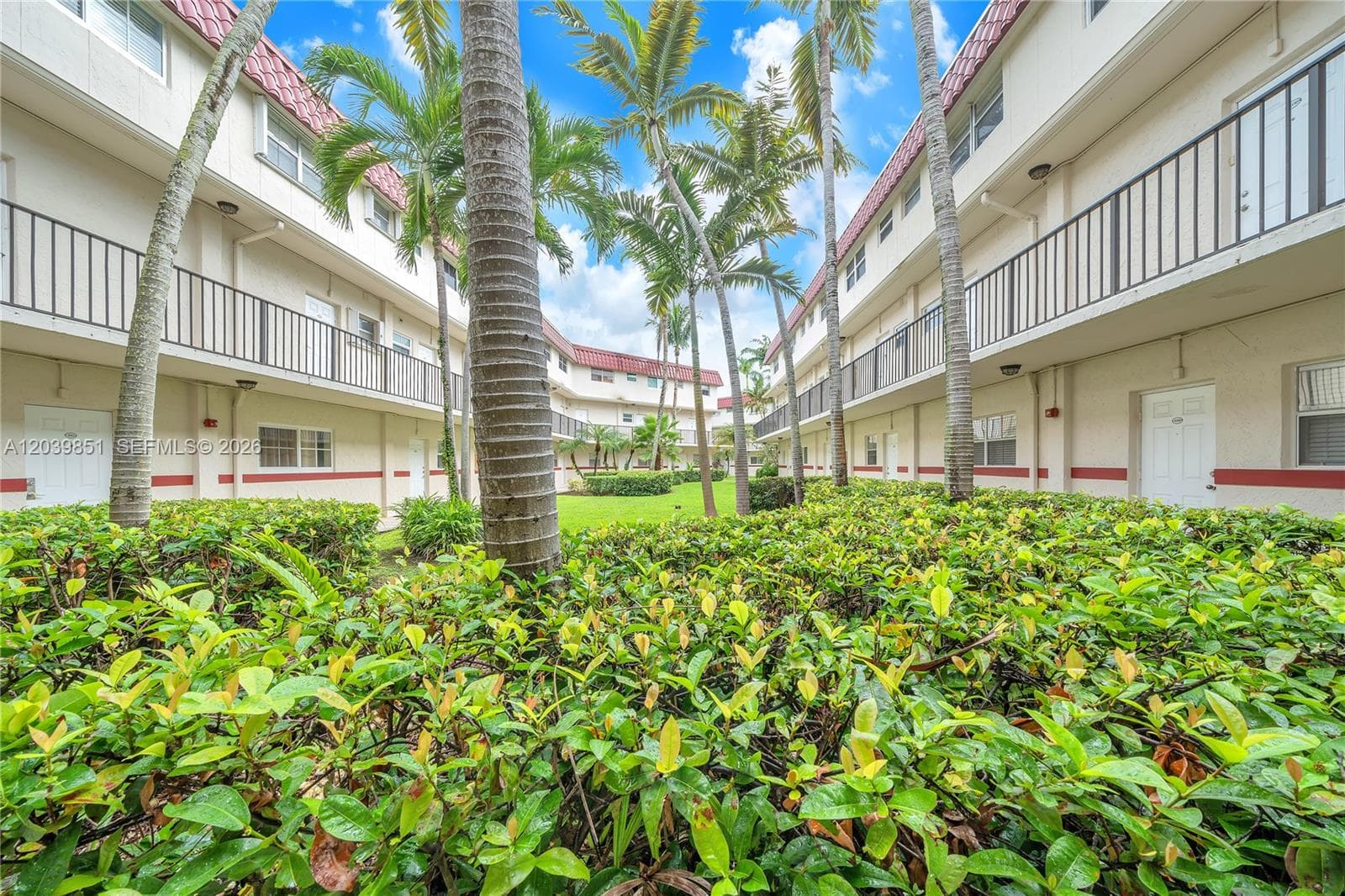 8650 SW 67th Ave # 1010, Pinecrest FL 33156 photo 4