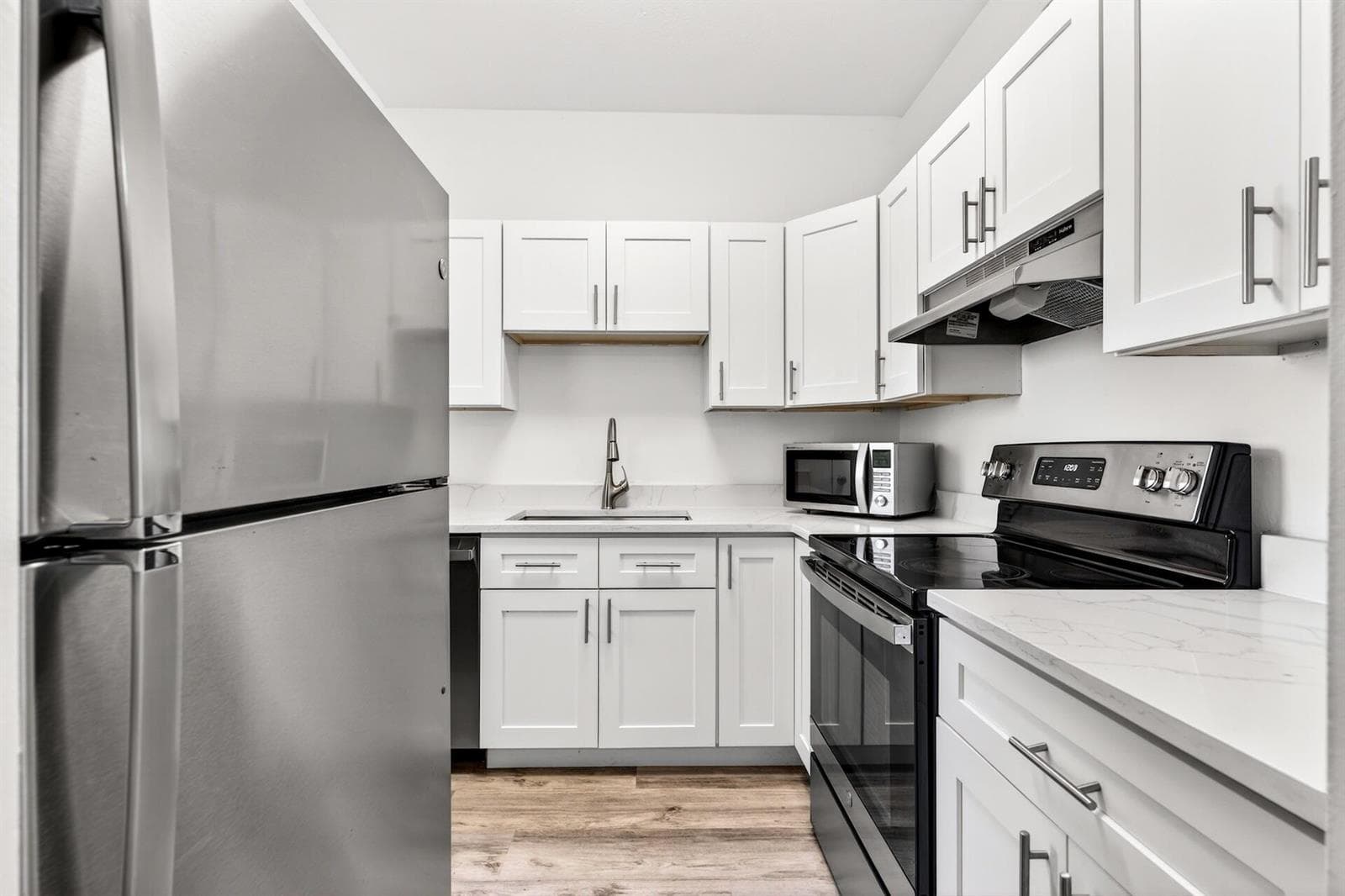 2555 NE 11th Street # 104, Fort Lauderdale FL 33304 photo 4